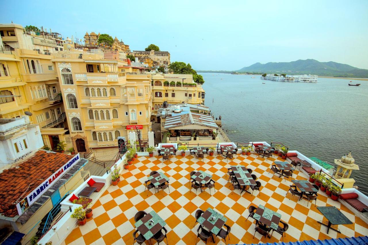 Hotel Devraj Niwas On Lake Pichola Udaipur Ngoại thất bức ảnh