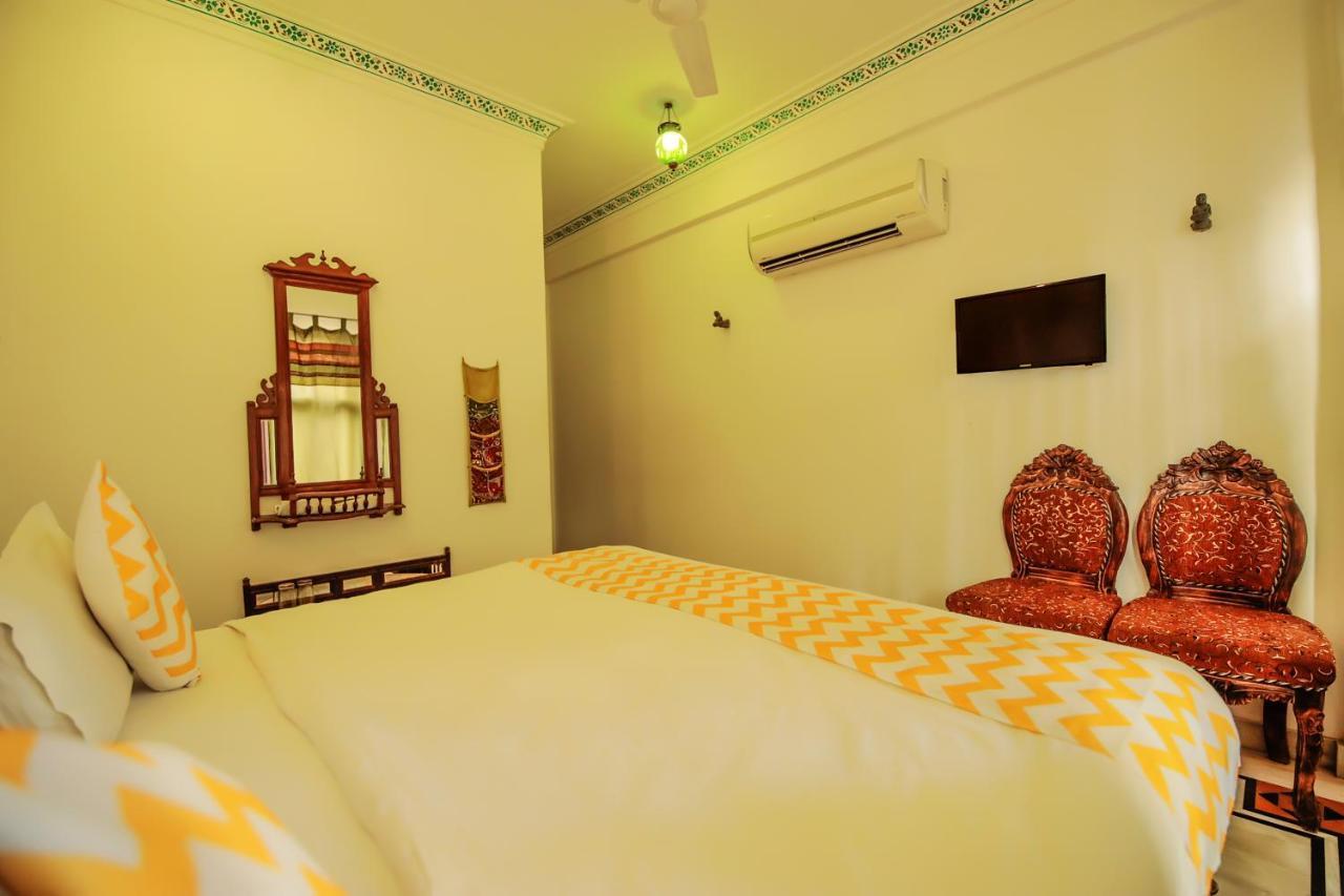 Hotel Devraj Niwas On Lake Pichola Udaipur Ngoại thất bức ảnh