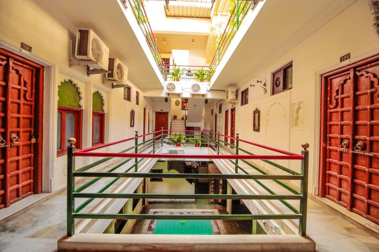 Hotel Devraj Niwas On Lake Pichola Udaipur Ngoại thất bức ảnh