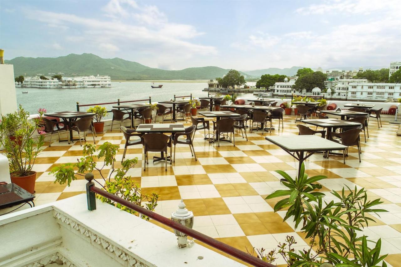 Hotel Devraj Niwas On Lake Pichola Udaipur Ngoại thất bức ảnh