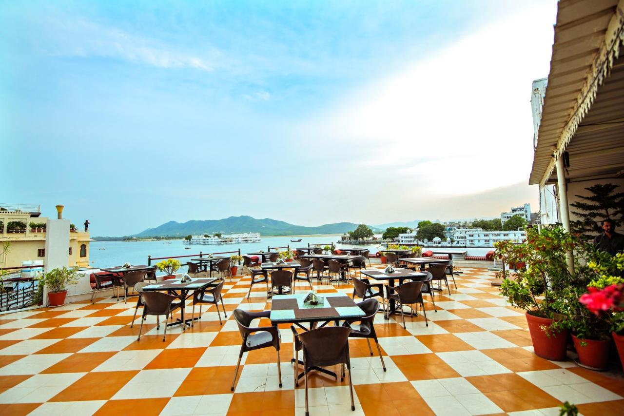 Hotel Devraj Niwas On Lake Pichola Udaipur Ngoại thất bức ảnh