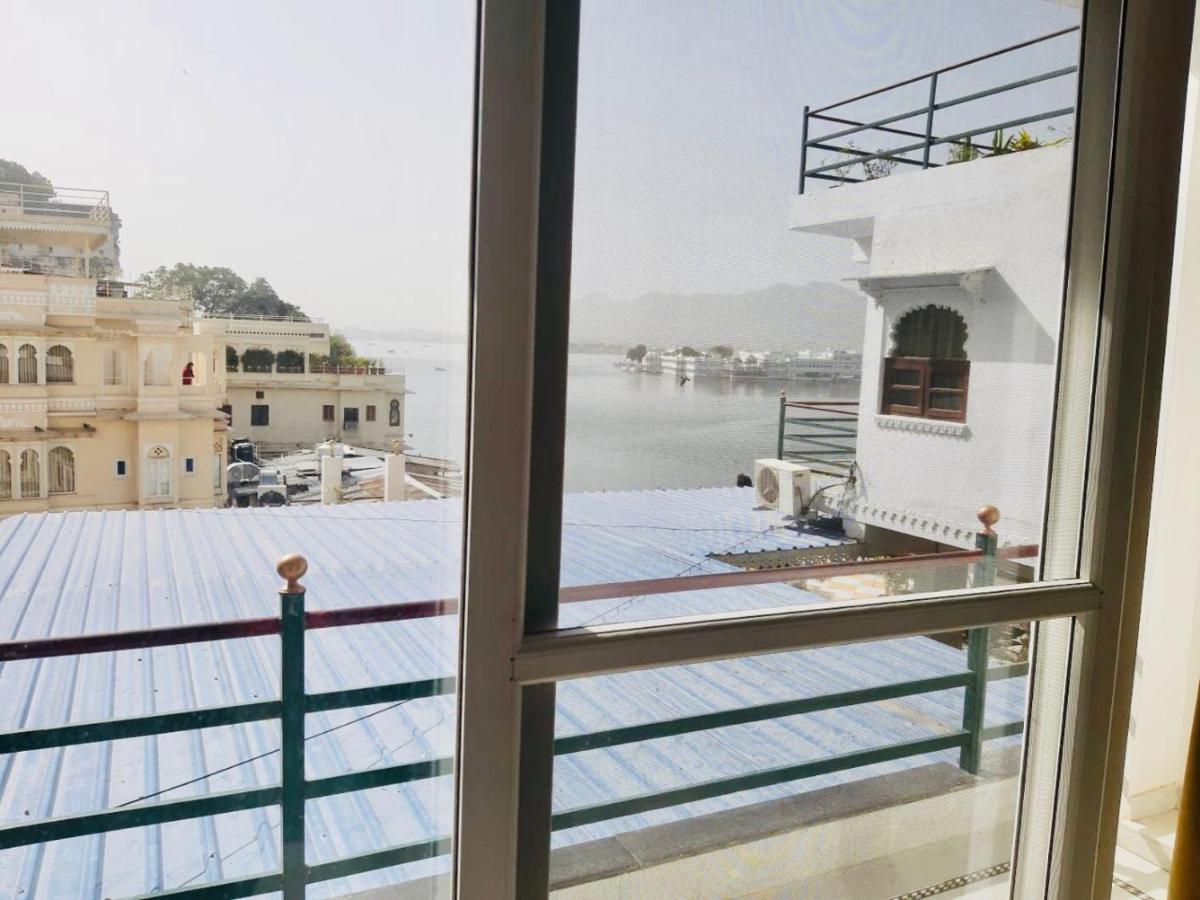Hotel Devraj Niwas On Lake Pichola Udaipur Ngoại thất bức ảnh