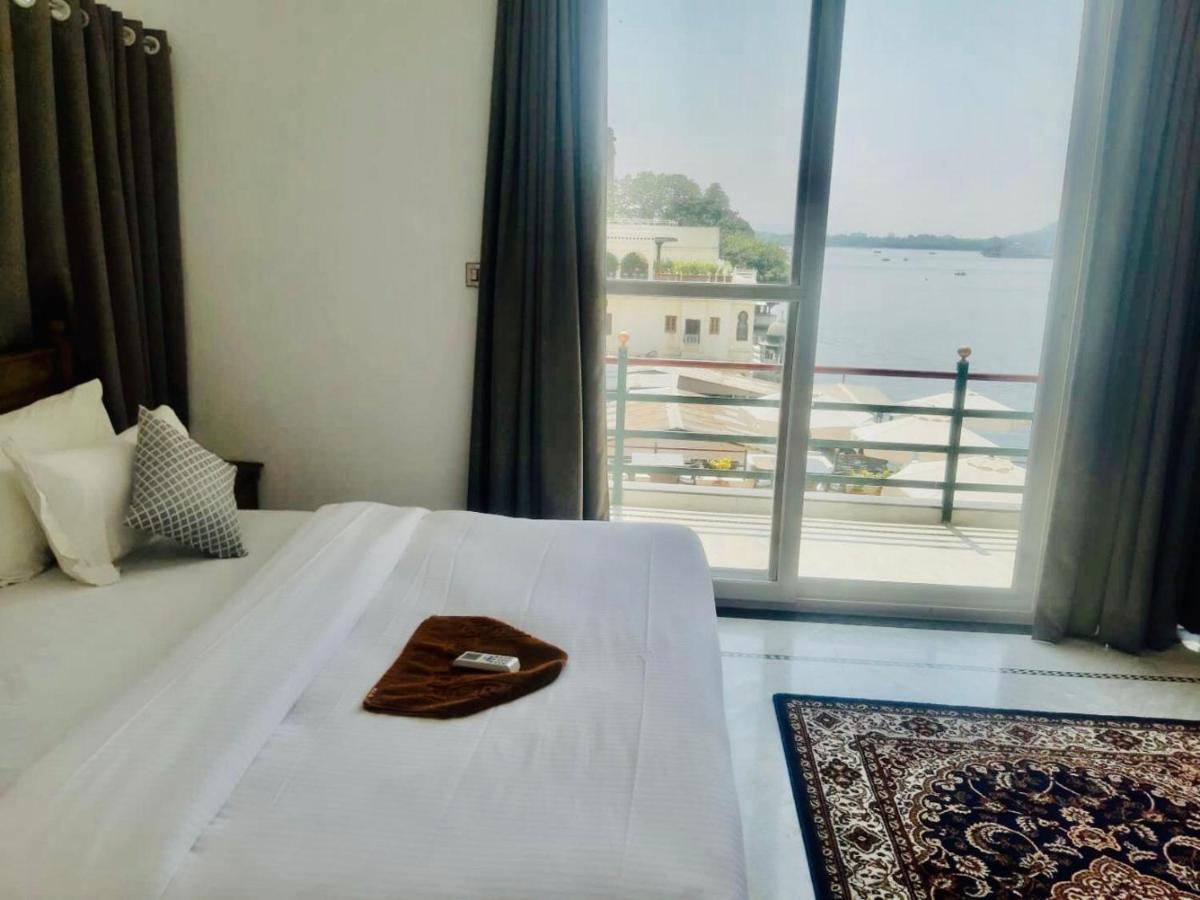 Hotel Devraj Niwas On Lake Pichola Udaipur Ngoại thất bức ảnh